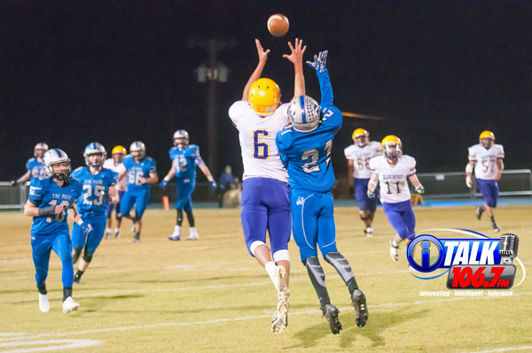 Blue Ridge Receiver Corey Endfield goes up for a catch in the 2017 game against Snowflake. Snowflake won 28-0. Photo taken 10-27-17 by iTalk photographer: Blake Murchison