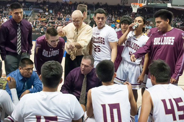 Winslow Bulldogs Head Coach Scott Corum Talks to His Team During The 2018 3A State Quarterfinals at the Prescott Valley Event Center